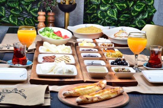 Matbah-i Amire Osmanli ve Turk Mutfagi