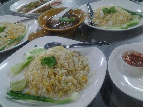 Khaophat Pu Mueang Thong