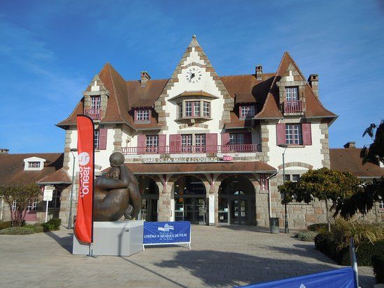 Sculpture Continuacion