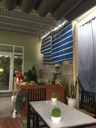 Oasis Pure Roaster Coffee and Healthy Juice