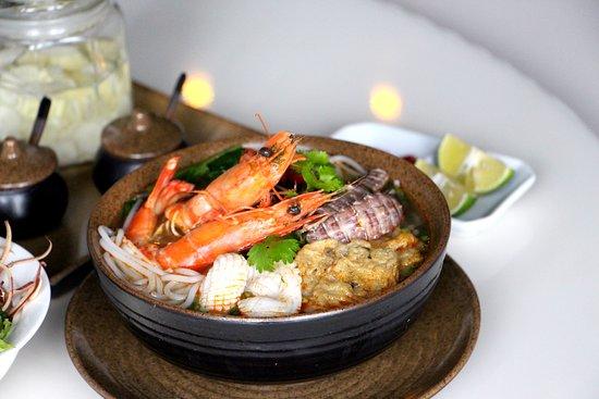 Hai Ngu Ong Seafood Restaurant & Coffee