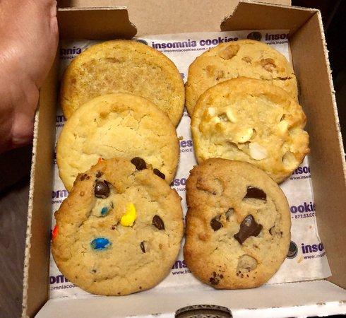 Insomnia Cookies