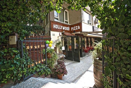 Hollywood Pizza