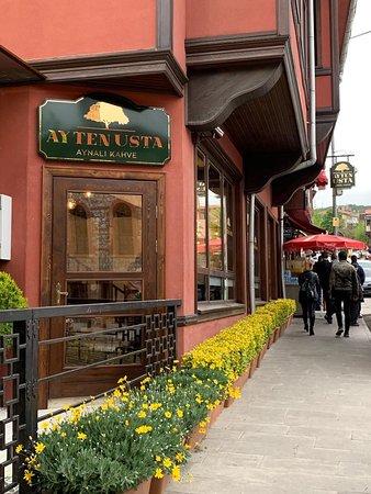 Ayten Usta Aynali Kahve