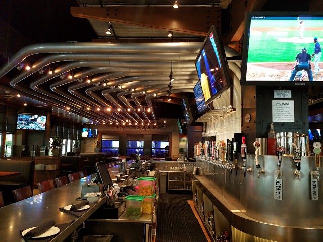 Yard House