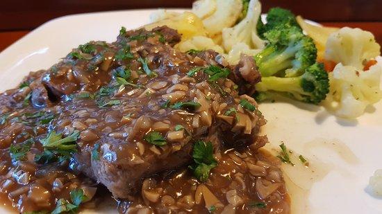 Buon Dua Le Cafe & Restaurant