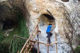 Cova de les Finestres