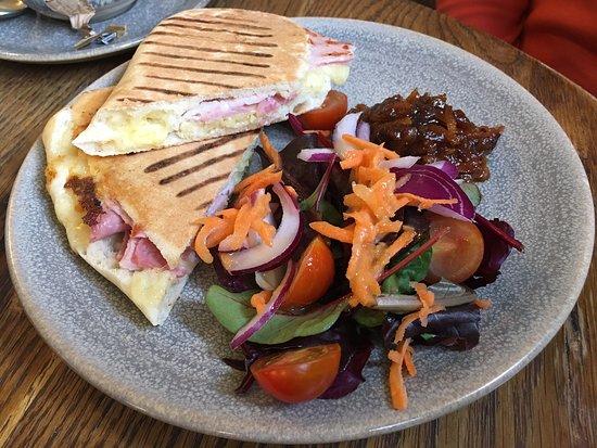 Bantam Tea Rooms & Accomodations