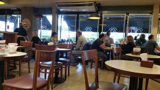 Medialunas Calentitas Canada