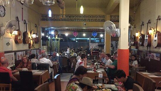 Khon Rongram Bar Cafe Restaurant