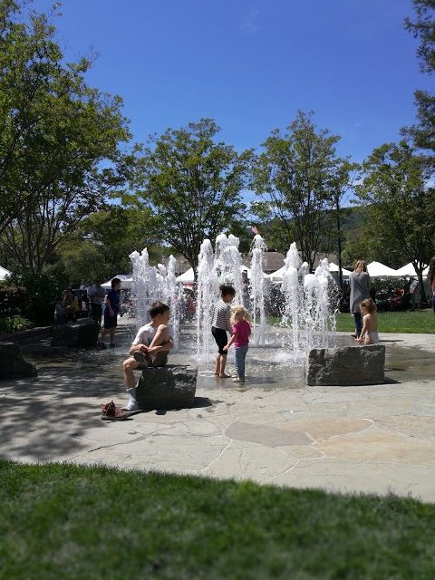 The Los Gatos Town Plaza Park