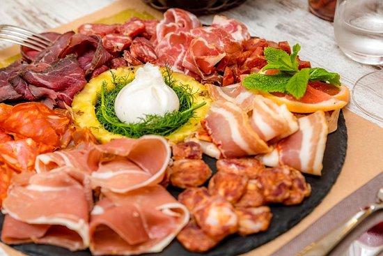 Panzeria Panzerotteria Gourmet-Pizzeria