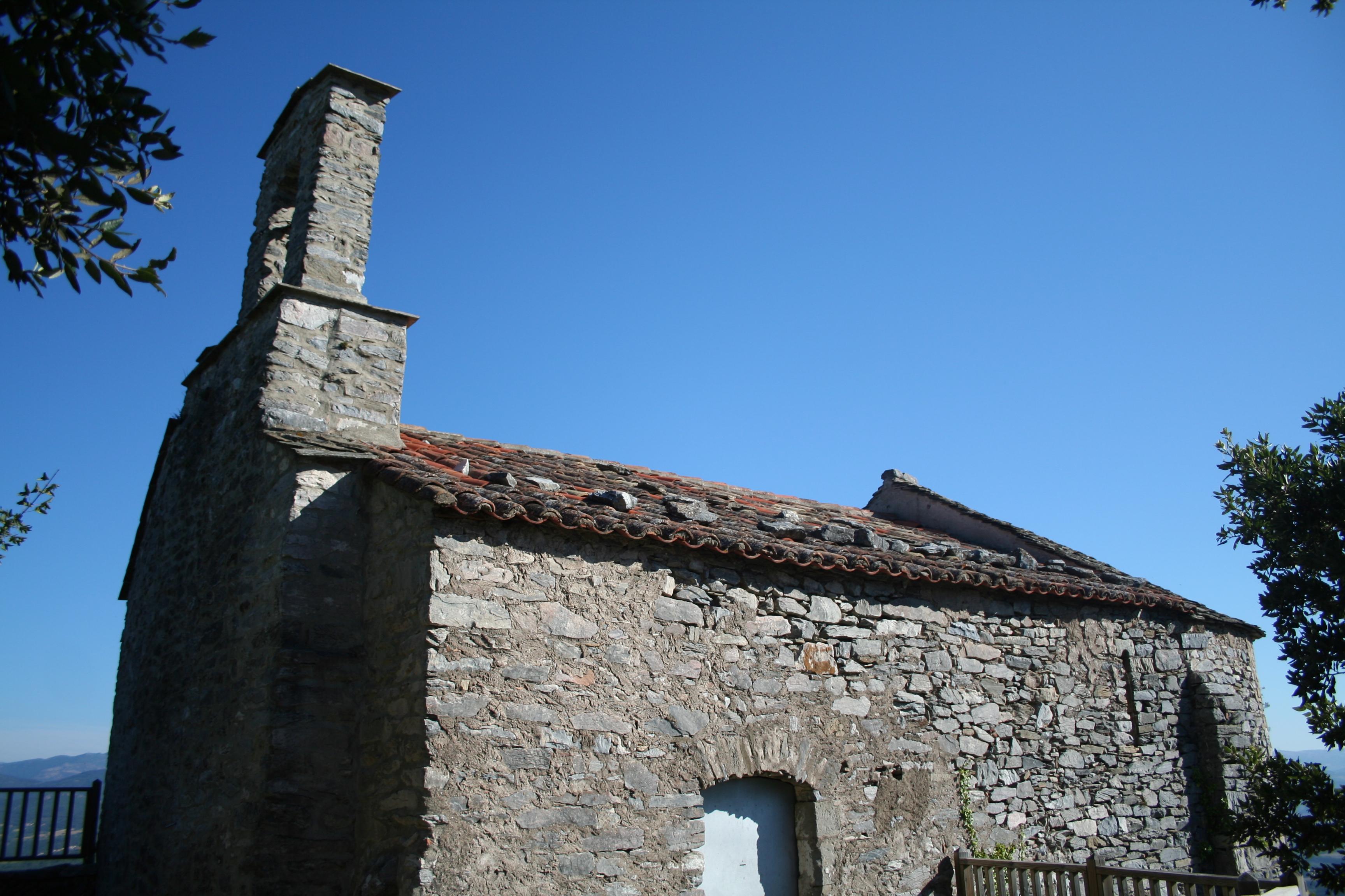 Ensemble castral dit "castellas" Saint-Michel de Mourcairol