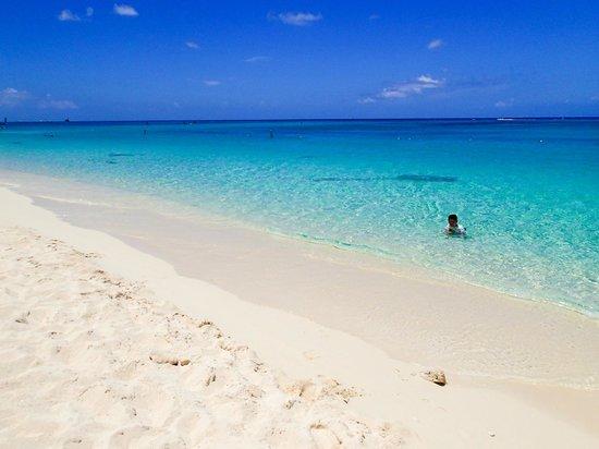 Plage de Governor's Beach
