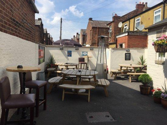 Buxton Inn Droylsden