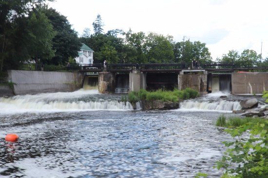 Confédération Park