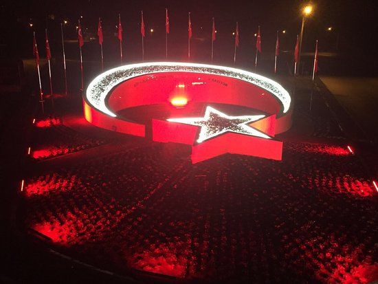 15 Temmuz Şehitler ve Ömer Halisdemir Anıtı