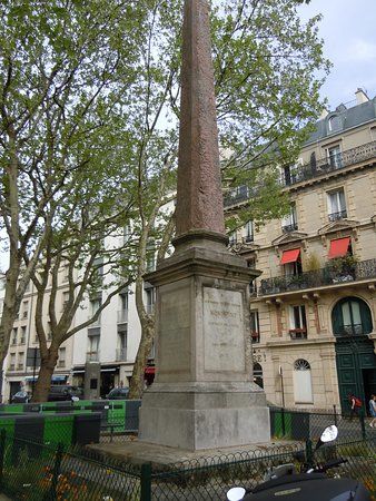 Monument to Chancelier d'Aguesseau