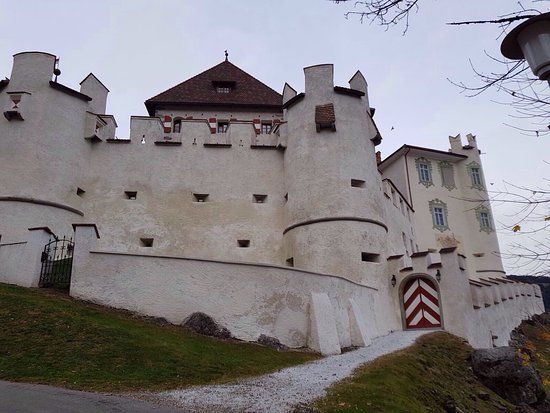 Ehrenburg Castle
