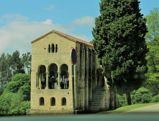 Iglesia de Santa María del Naranco