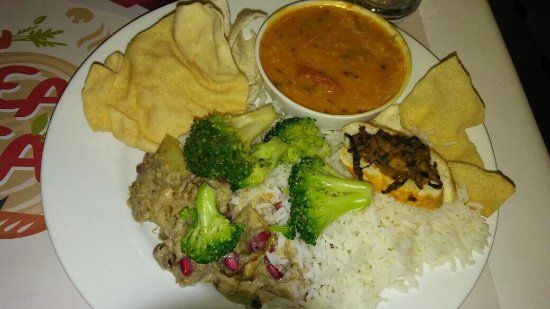 Piano, Savera Hotels