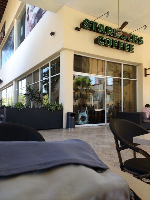 Peninsula Plaza Vallarta