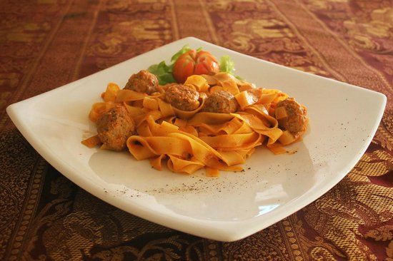 Manohra Cozy Restaurant