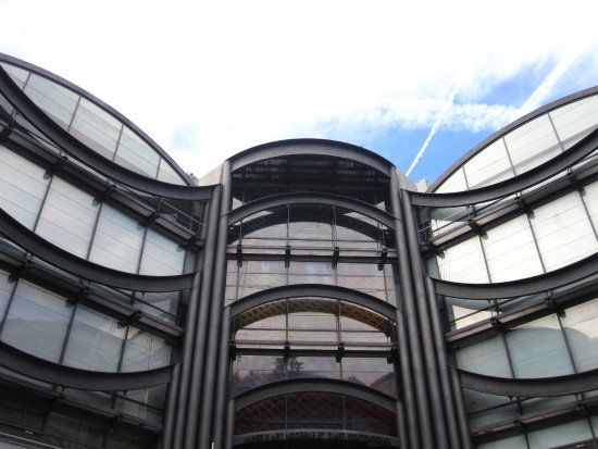 Musée d'Art Moderne Et d'Art Contemporain