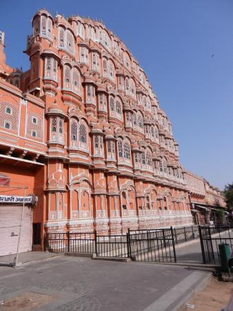 Pink Square Alışveriş Merkezi