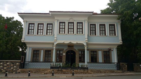 Usak Ataturk Ve Etnografya Muzesi