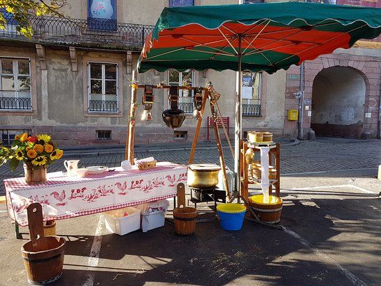 La place du Marche a Munster
