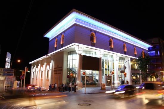 Barış Manço Kültür Merkezi