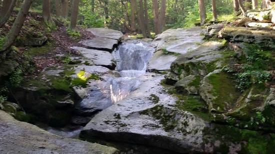 Seven Tubs Natural Area