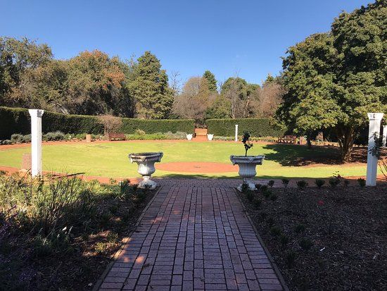 Johannesburg Botanik Bahçeleri ve Emmarentia Barajı