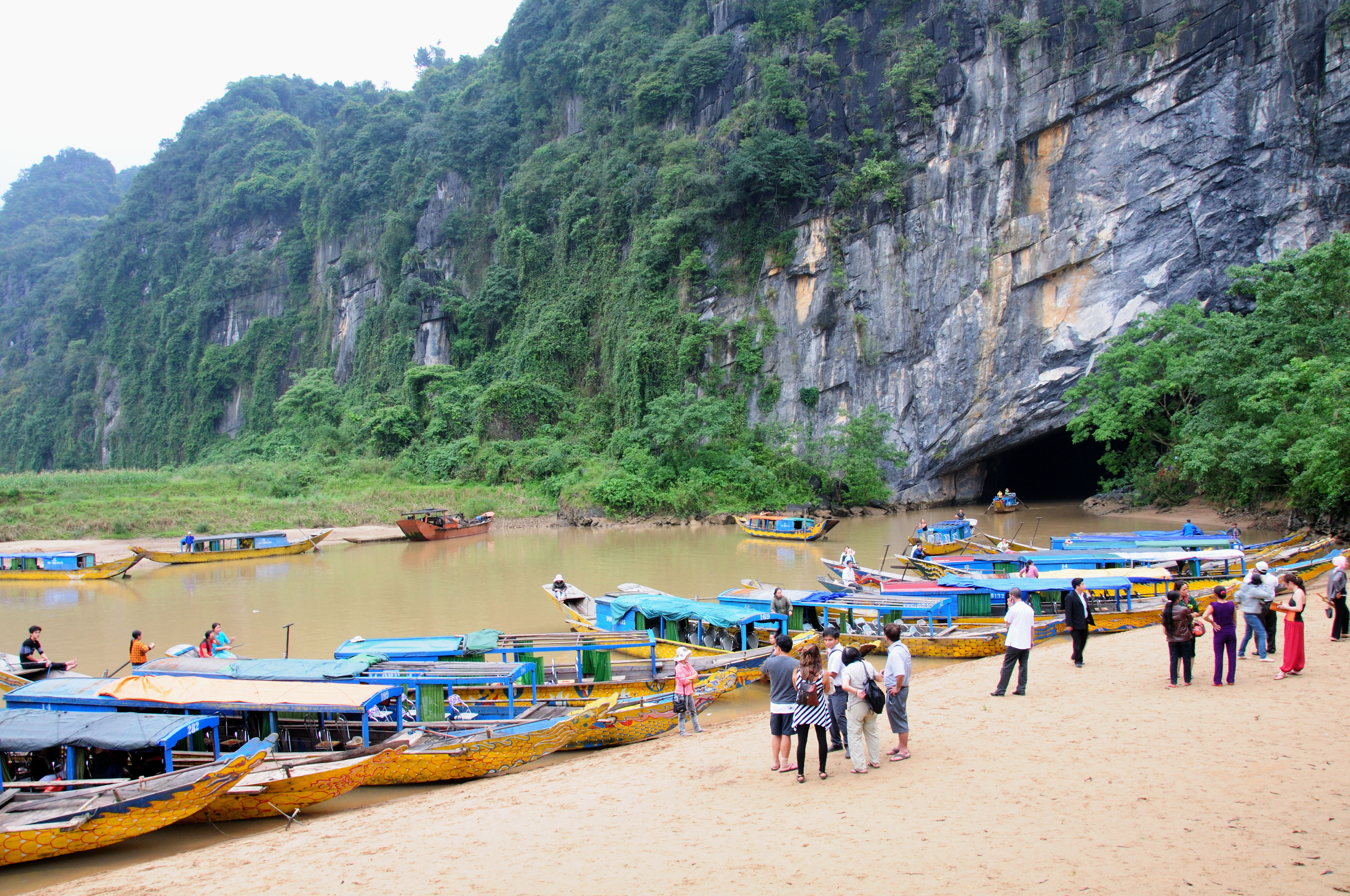 Phong Nha Cave & Boat Trip
