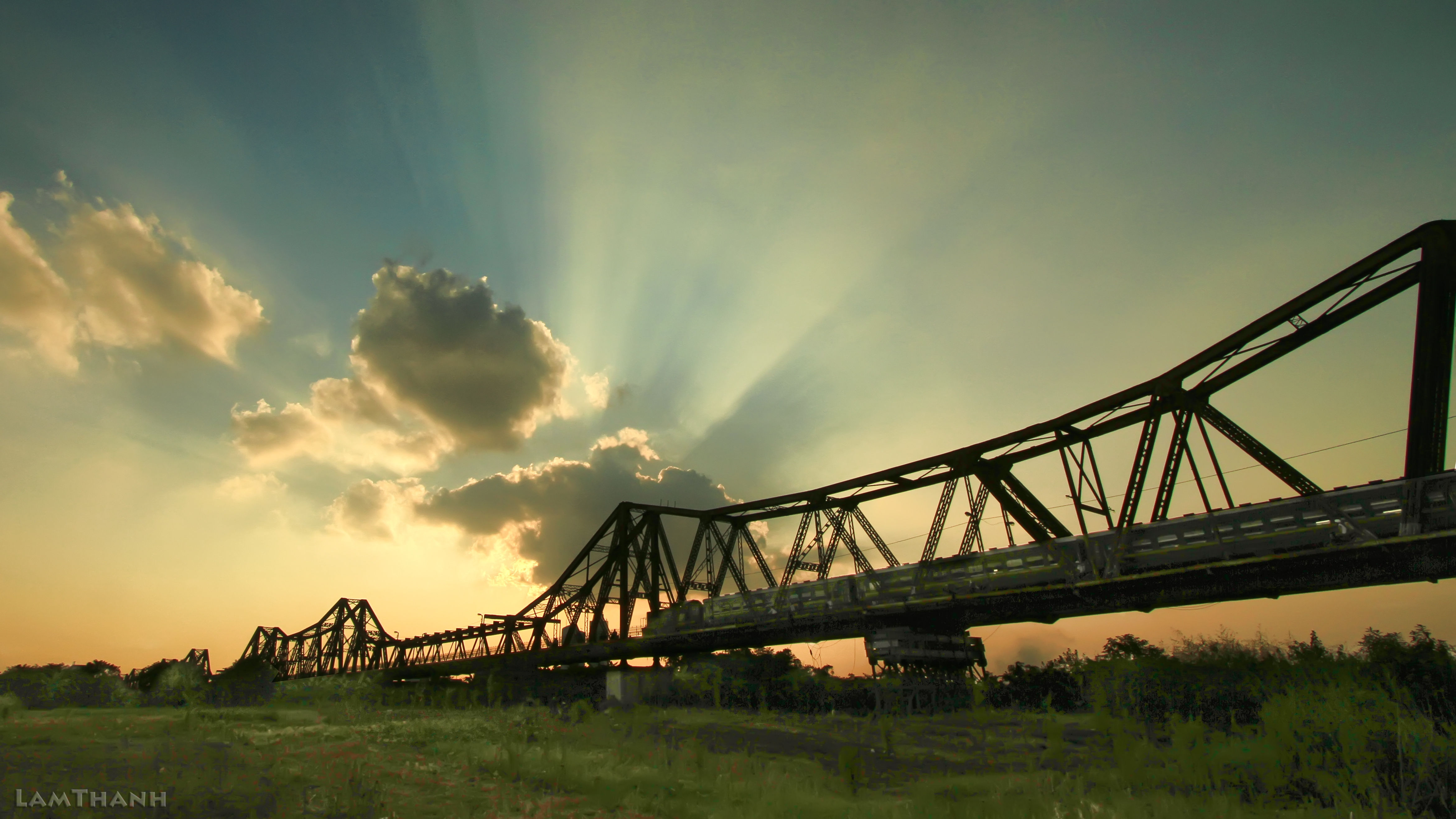 Puente Long Bien