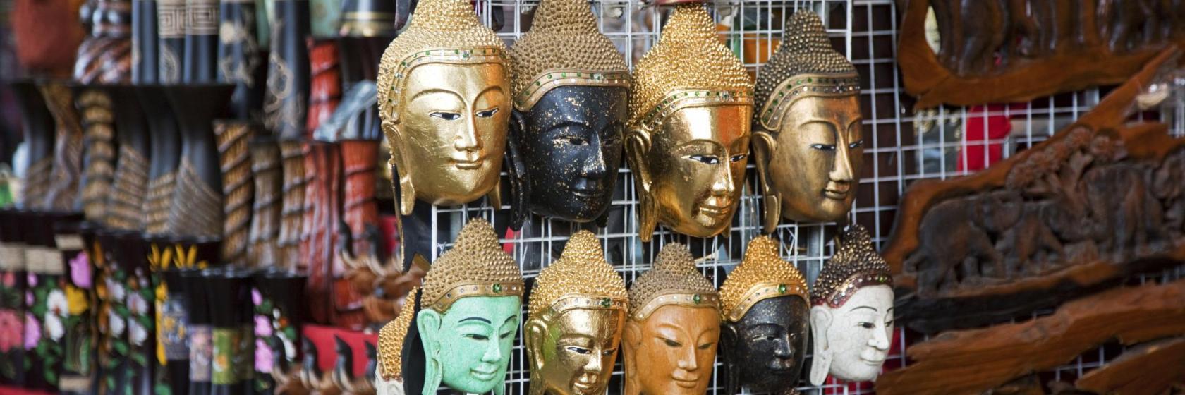 Mercato notturno di Karon