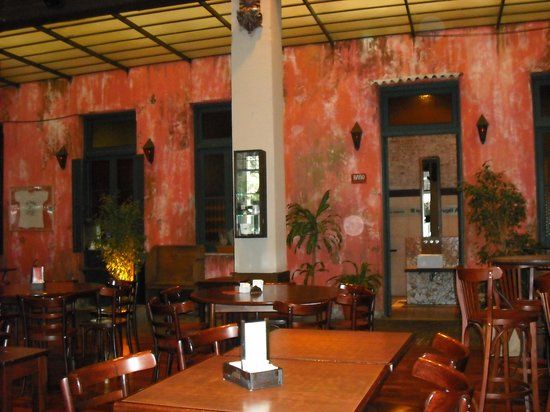 Bar El Cairo