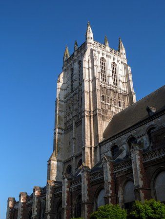 Collégiale Saint-Pierre