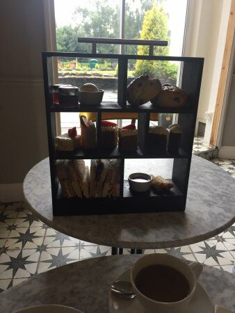 1881 Restaurant & Bar